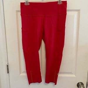Lululemon Fast and Free capri pink leggings
